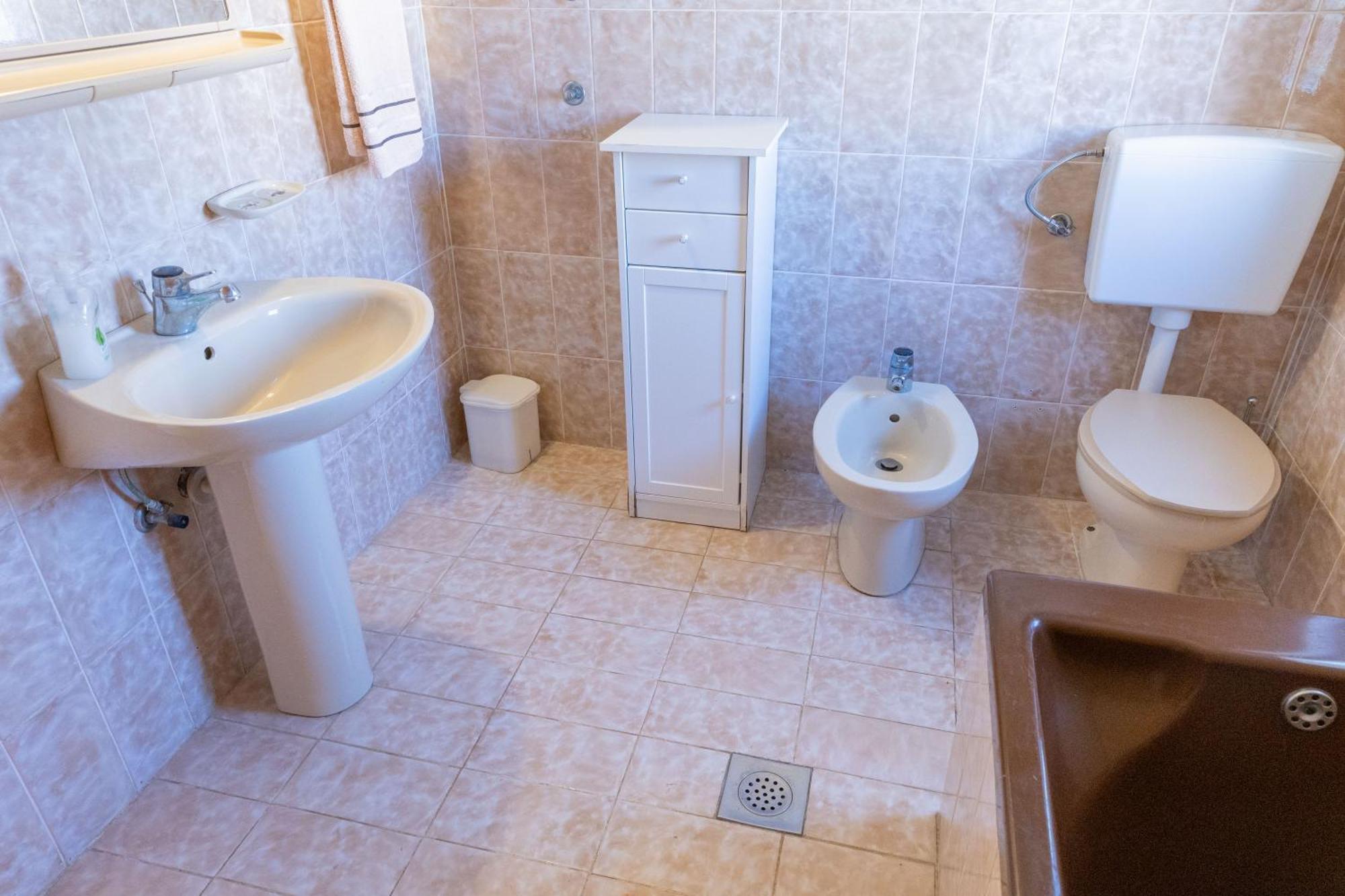 Apartmani Trlaja Vodice Esterno foto
