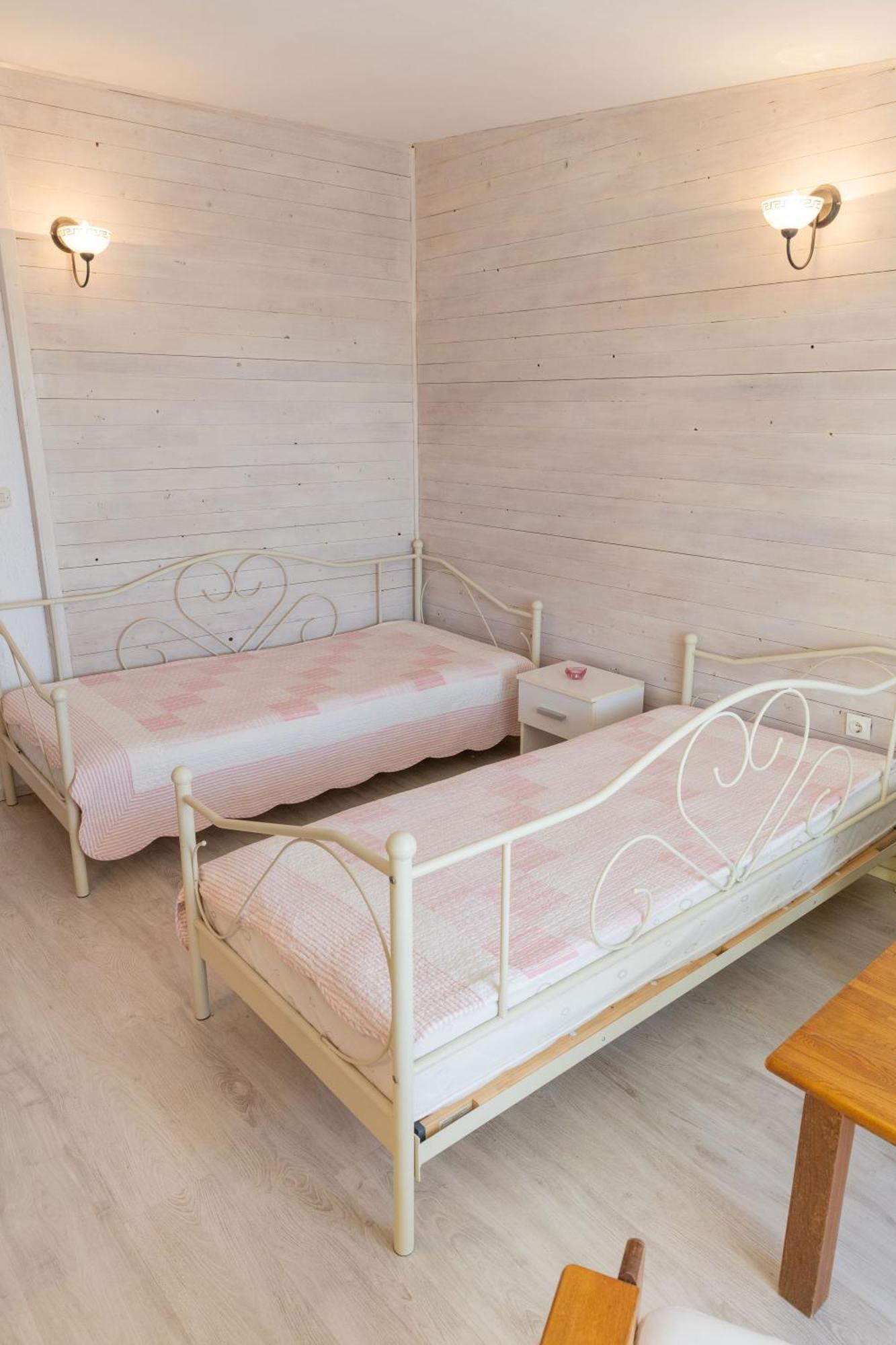 Apartmani Trlaja Vodice Esterno foto