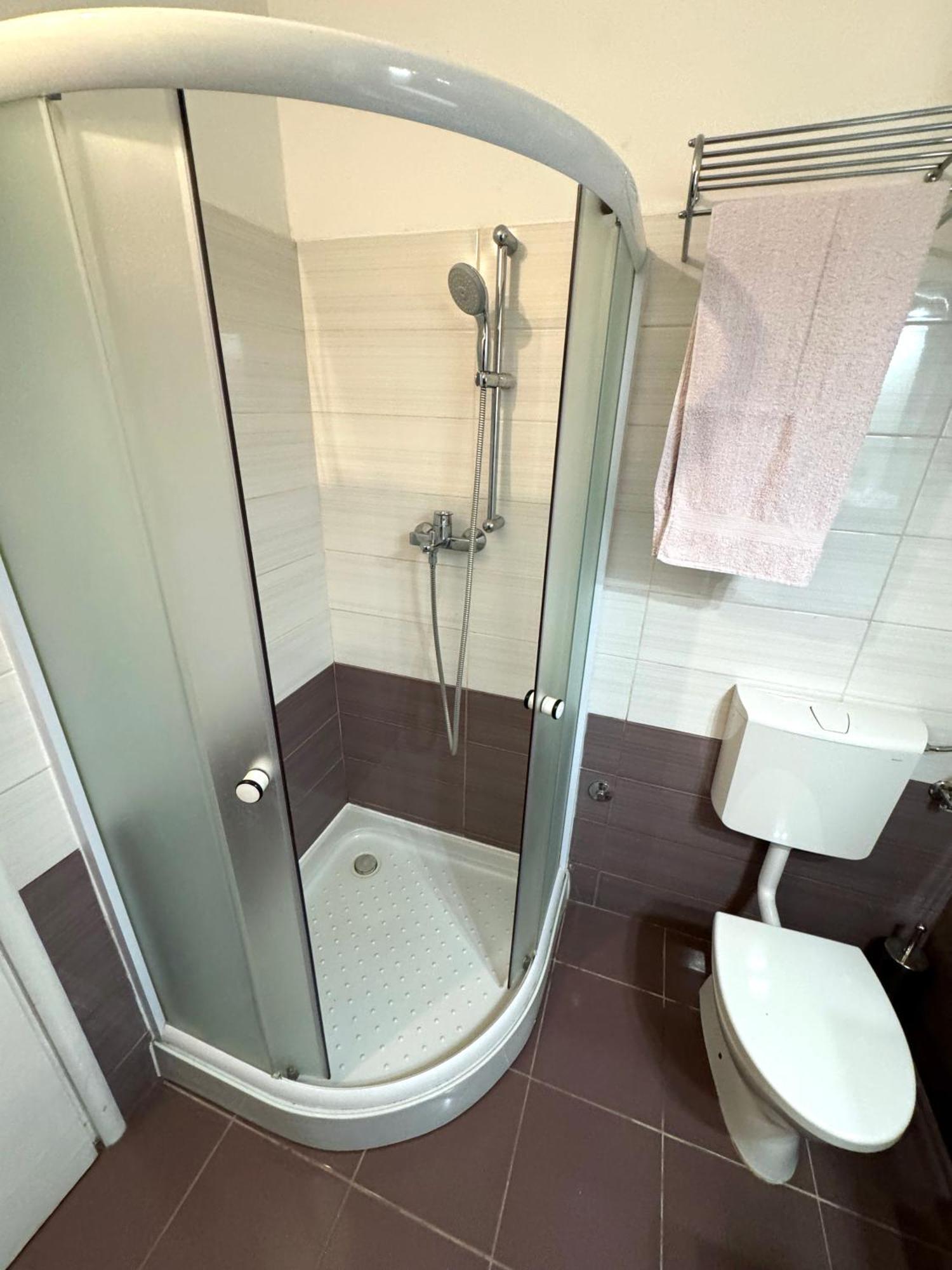 Apartmani Trlaja Vodice Esterno foto